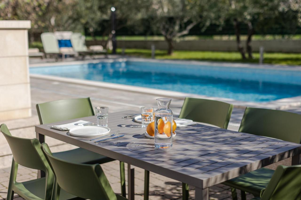 Апартаменты The Olive Poolhouse Сплит Экстерьер фото