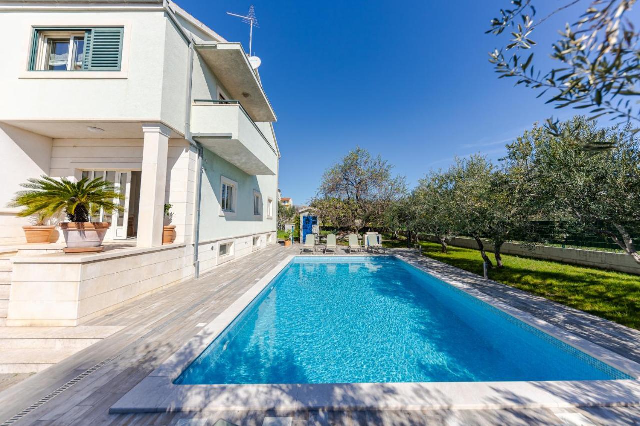 Апартаменты The Olive Poolhouse Сплит Экстерьер фото